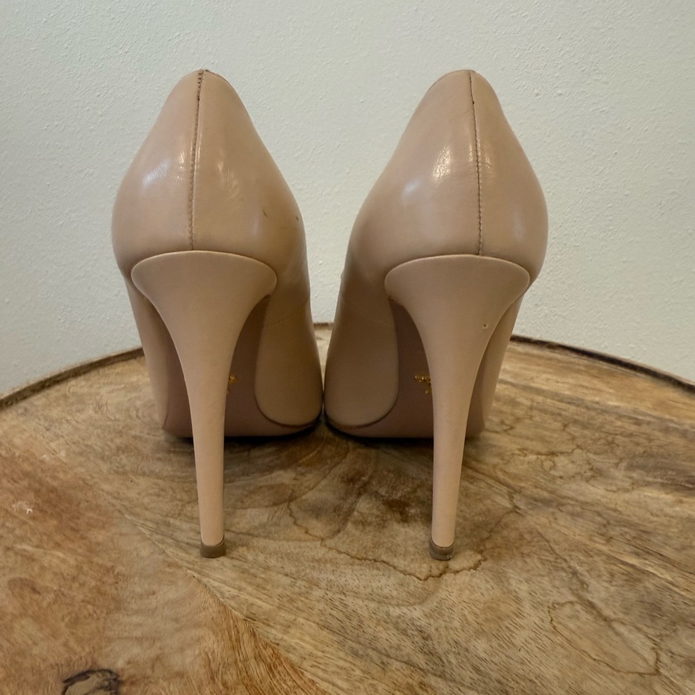 Prada Capretto Basic Leather Pumps 37 - image 7